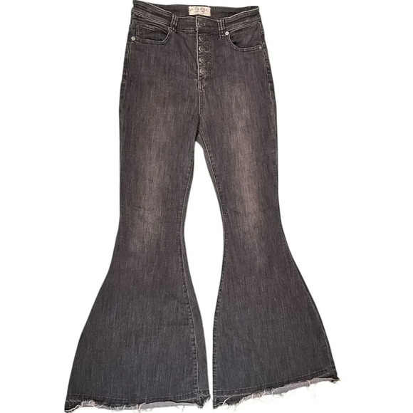 We The Free Vintage Inspired Flare Black Hi Rise Bell Bottom Jeans Size 29 Soft - Picture 1 of 15